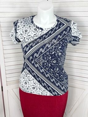 Guess Paisley Color Block Rhinestone Logo Cap Sleeve Tee Shirt Blue White XL